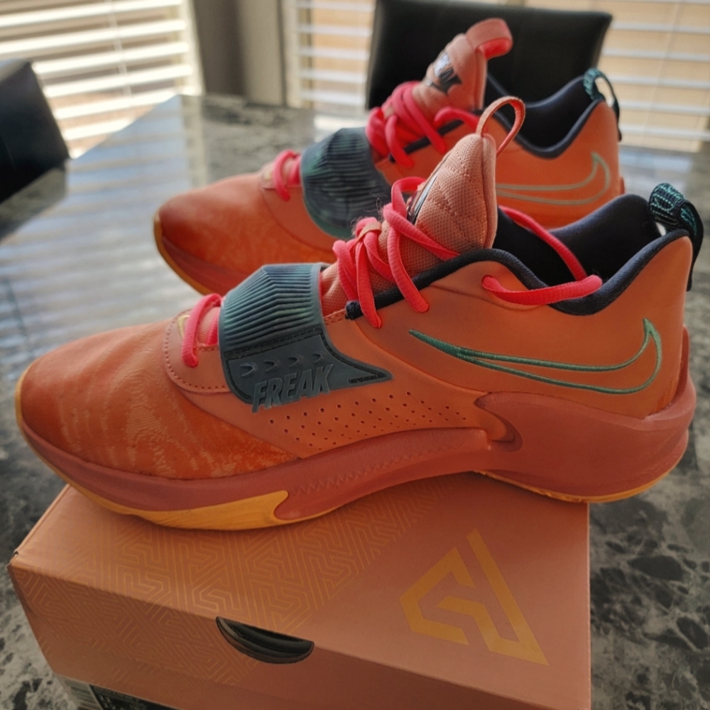 Nike Zoom Freak 3's